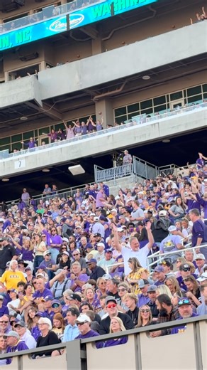 Pirate Radio on Instagram: "🏴‍☠️ Katin Houser makes it 28 to zip! Join the Homecoming edition of the Pirate Radio US Cellular 5th Quarter Call-In Show at the conclusion of ECU Football vs Charlotte! 📺 Watch on YouTube - youtube.com/c/pirateradiotv 📱 Listen on PR927FM.com, 92.7FM, 104.1FM or on the NEW Pirate Radio App"