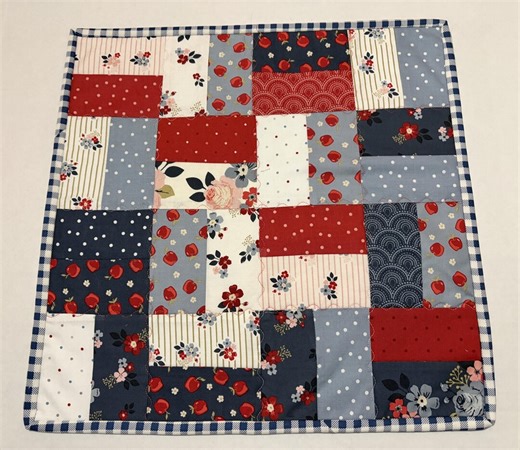 Reversible Quilted Table Runner, Patriotic Stars, Apples, Floral Topper (16" X 16") - Etsy