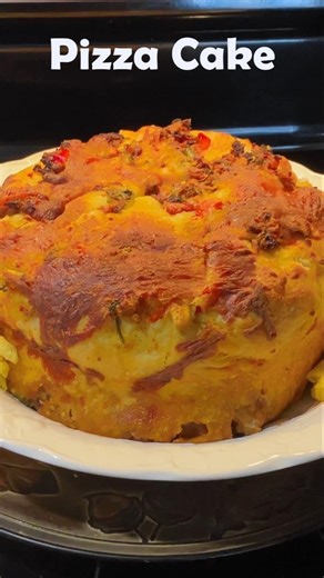 Quick easy cheesy beef pizza cake 🎂 #shorts