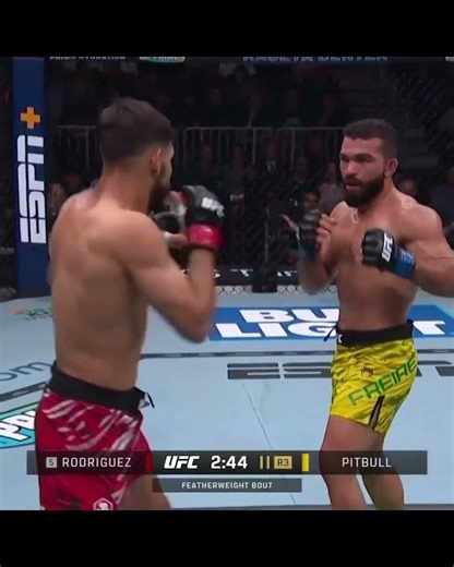 Yair Rodriguez DROPS Patricio Pitbull!!! 😱 #ufc314