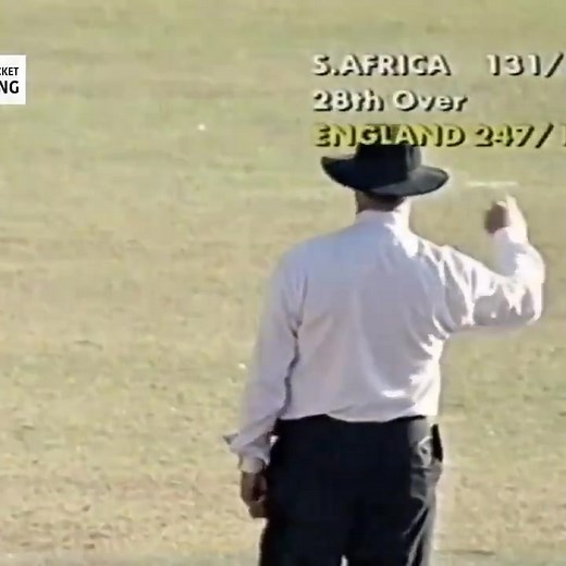 278K views · 1.9K reactions | Barry Richards - 102 off 100 deliveries  From the 1995 Masters Cup held in India  Veterans from Australia, England, India, South Africa, Sri Lanka, and West Indies featured in the event   ️: Cricket King Zohaib | Vintage Cricket | Facebook