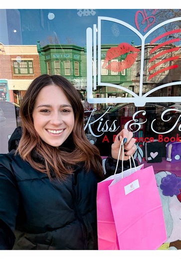 ❣️ @Kiss & Tale Romance Bookshop On Friday I went to the Kiss & Tale Bookstore in Collingswood, NJ and was blown away by the charm and magic around every corner! All of the romance and fantasy reads showcased with the best bookish road signs letting you know the vibes of the reads! All of the booksellers were so nice and helpful, you feel at home the second you walk through the doors! Be sure to check out their website for signing events, bookclubs and they ship! They put so much care into every