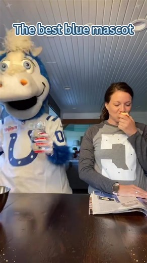 Blue messed things up again.😂💙#bluemascot#funnyvideo#bestmascot#funnyclips