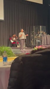 My baby girl me lady is singing my song teach me oh Lord🙌🏽🙌🏽🙌🏽🎤🎤🎤❤️❤️❤️ | Vanessa Bell Armstrong