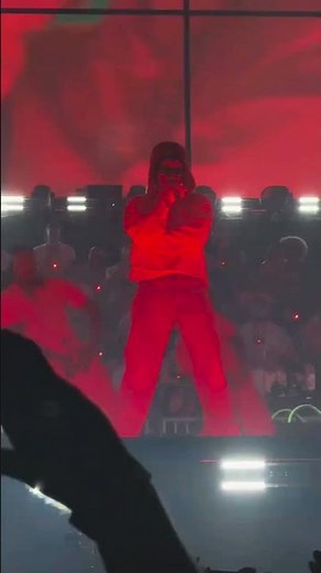 Bad Bunny Brings “EoO” to His Epic Puerto Rico Finale 🔥