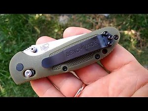 Benchmade 556 Mini Griptilian_ green (replica)_ demo