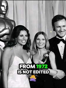 💥This original Oscars photo from 1972 is not edited. Observe it closely and try not to gasp when you see it in the first comment below😱⬇️ | Raymond I 77