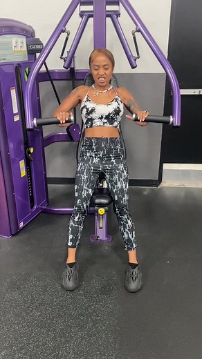 Back in the gym finally 😭💪🏾 #gym #gymtok #fitness #fittok #fyp #explore