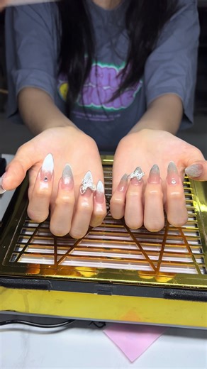Xin phép t đăng tâm linh tí nha…. #nails #nailbox #nailsdesign