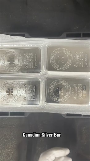 This silver bar has a purity of .9999, making it the purest among all 10-ounce silver bars. Each bar is engraved with the logo of the Royal Canadian Mint and a unique serial number. Additionally, each bar features a serrated edge and is shipped in an RF-sealed case, which protects the bar's surface from physical damage and oxidation. | Conmka