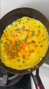 Crispy Egg Pancakes: Grandma's Recipe That Warms the Entire Yard