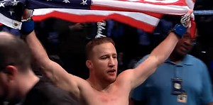 Watch Justin Gaethje crumble Edson Barboza (UFC 249 free fight)