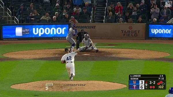 Jhoan Durán logra su primer salvado de 2025