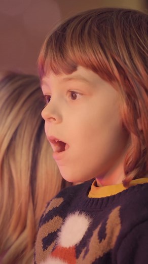 Feel the magic of Christmas with endless effects to match your style. | Twinkly