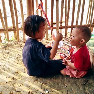 496K views · 7.4K reactions | baby stays at home, sister goes to pick up, sell stream fish, buy meat to cook part 1 | DC | Facebook