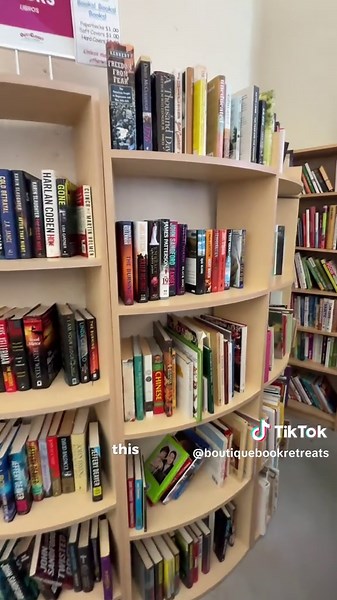 Bookish Adventures in South Florida: Retreat Announcement