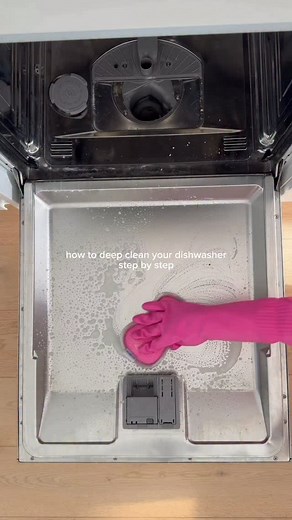 AD for @sinicleaning 🩷 | this is your sign to deep clean your dishwasher 🫧 here’s a step-by-step guide on how to do it — save this for later 🫶🏼 Here’s how to clean your dishwasher ⬇️ 1. take out all removable parts 2. let the parts soak in hot soapy water 3. scrub the door, seal and edges 4. scrub the filter area 5. wipe the interior 6. wash all the parts and let them dry 7. put all the parts back together 8. add dishwasher salt if needed 9. run a hot cycle with citric acid 10. wipe the exte