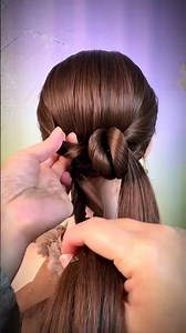 Effortless Gentle Low Bun Tutorial: DIY in 5 Easy Steps