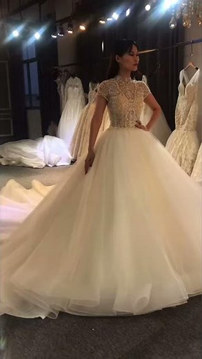 Fluffy beading wedding dress 2020 simple but elegant pure love romance wedding gown fitting