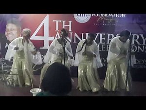 Carol Mujokoro - Makanaka Mwari Baba #live