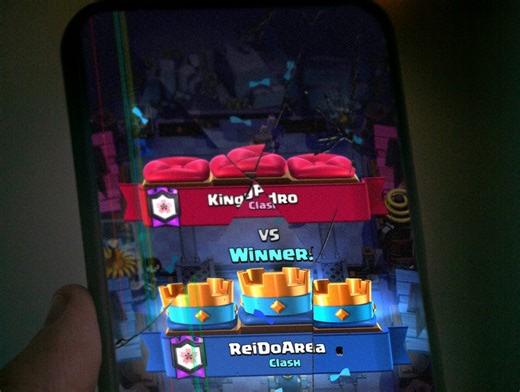 Clash Royale: Cracked Royale • Ads of the World™ | Part of The Clio Network