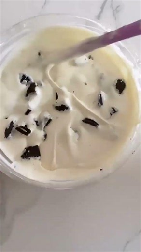 Cookies and cream cheesecake
