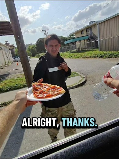 Two thankful dudes #kindness #humanity #givingback #helpingothers #community #homeless #helpinghands
