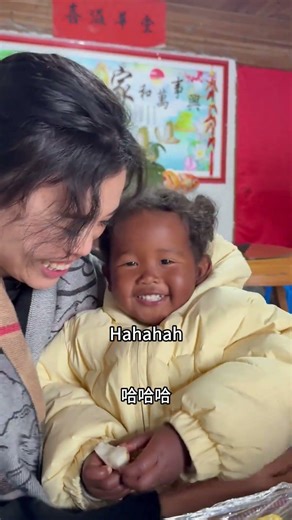 Yue Yue Is Such a Little Smart Cookie — Whispering Secrets While Hiding Jelly So No One Finds Out