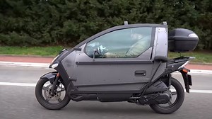 Find out How to Pimp Your Old Scooter Into a Cool Futuristic Version