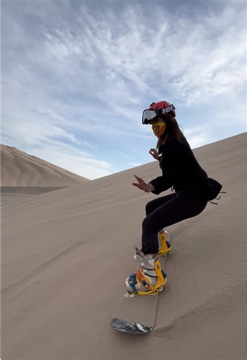 Sandboarding en Huacachina: Una Aventura Única
