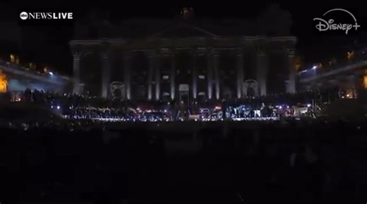 Il Volo nel ‘Magnificat’ Grace for the world Video by ABC news su YouTube https://www.youtube.com/live/UFixHZECa7A?si=18AHruh0snRtVNNI | Il Volo Svizzera fanpage