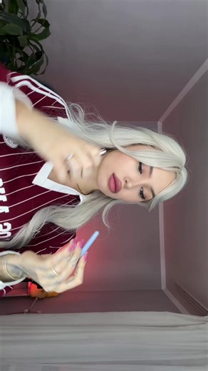 Rose (@rosee.roo)’s videos with original sound - 🎧