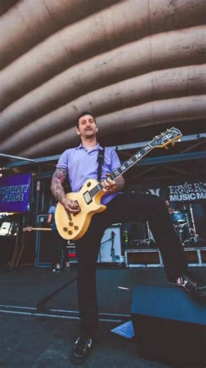 Young & beautiful at Vans Warped Tour forever 🤩 Catch us at all three US stops this year - DC, Long Beach & Orlando! | Bayside