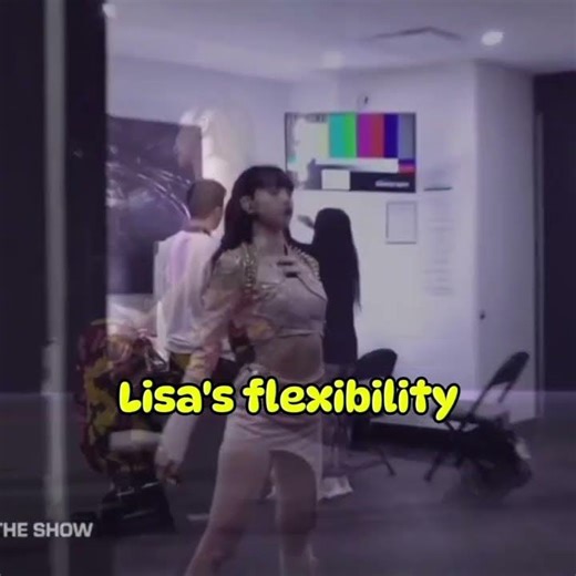 Lisa's flexibility #blackpink #kpop #roselisa #blackpinkmembers #blink