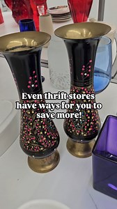 Even thrift stores have ways for you to save more! 🤯 Want to learn how to still score amazing thrift finds without breaking the bank? 🤔 Here are my best budget-thrifting tips: ➡️ Shop Clearance Sections, Sales, & Color Tag Days: * Head straight to the clearance racks! Look for colored tags or signs indicating discounts. If your favorite stores have color tag sale days, plan your visits accordingly! ➡️ Shop for Versatile Pieces: * Look for wardrobe staples like jeans, t-shirts, and blazers that