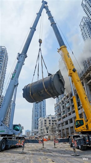 A Two Giant 200ton Truckcrane #accident 😱😱😱😨😨😨 #jcb #jcbvideo #cranefail #truckaccident
