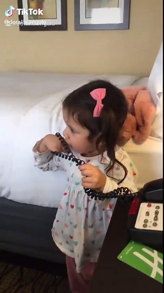 Los primeros tiktoks de mi leilany 🥰 #momlife tenía 3 años