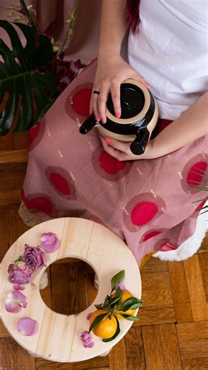 relaxcolontherapy on Instagram: "Reconnect with your feminine wellness naturally 🌸✨ Yoni (Yani) Steaming is a gentle, time honored self care practice designed to support women from the inside out. At Relax Colon Therapy, our Yoni Steaming sessions use warm herbal steam to help promote circulation in the pelvic area, encourage relaxation, and support overall feminine balance. Many women choose Yoni Steaming to help ease menstrual discomfort, reduce bloating, support postpartum recovery, and crea