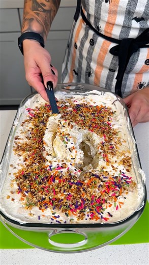 80K views · 279 reactions | The best Fall no bake! Jen makes a spiced no bake dessert for Fall | Family Style Cooking | Facebook