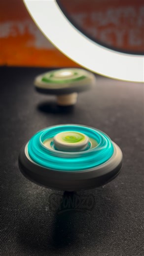 Spondzo | Rock Leone 145 WB/Fang Leone 130 W2D 🦁 • Which one is your favorite? • #beyblade #beyblademetalmasters #beyblademetalfury... | Instagram