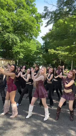 TikTokでBananaLemonOfficialさんをチェック！