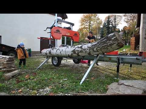 Mobiles Sägewerk mit Anhänger, Laderampe und Seilwinde