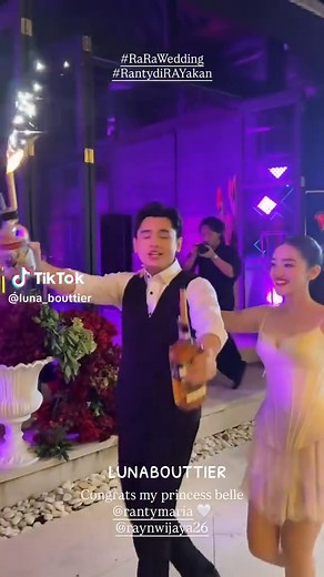 Perayaan Pernikahan Princess Belle yang Megah