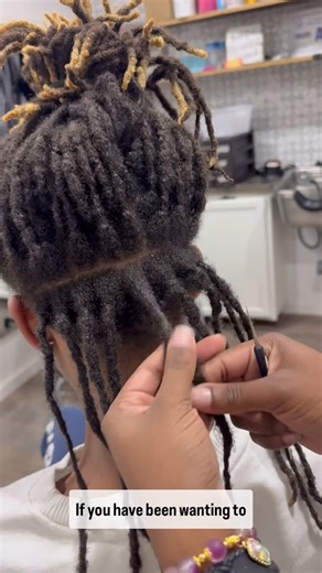 Danielle E. Brown on Instagram: "How to crochet your locs the correct way #locrepair #locrepairs #locretwist #retwistlocs #fyp"