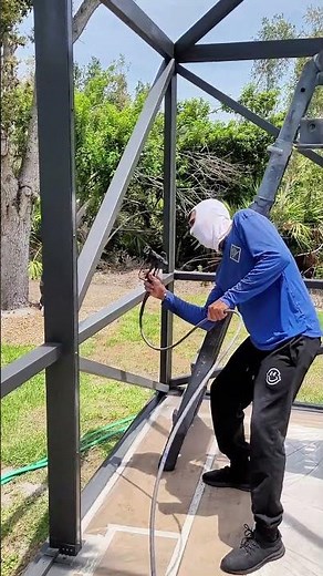 The Proper Process Is the Key to a Long-Lasting Pool Cage