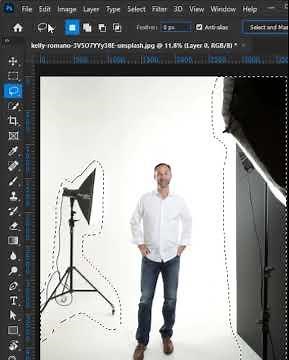 How to Control Content Aware Fill in Photoshop - Photoshop Tutorial