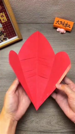 Make a Snapping Shark from Paper! 🦈✂️ 😱 ! #shorts #sharkdiy #makeshark #kidscraft