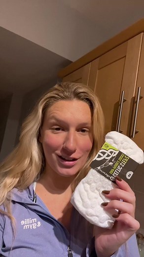 NEW PRODUCT ALERT: Celtic Steps Poodle Socks by Optimum Sport! They are great for blisters as they have grips on the bottom and safe to walk around in as they are anti slip! Use code KAYLEEB10 for 10% off your purchase! #irishdancingmagazine #idmcontent #irishdancing #poodlesocks #irishdancechristmas