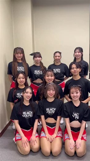 VG on Instagram: "VOLTERS勝利🤍🖤 真っ黒に染まったアリーナ！ たくさんのご声援ありがとうございました♡♡ 明日のHOME GAME BLACK VOLFES🖤🏯 熊本VOLTERS vs BAMBITIOUS奈良 熊本県立総合体育館 14:05 tip-off 会場でお待ちしています🏀 #BLACKVOLFES #熊本城復興 #熊本ヴォルターズ #vgチア #bリーグ #熊本 #bチア #チアリーダー #vg"