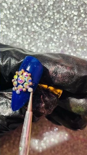How to create design with stones 💎|Nail tutorial 💅🏻 #youtubeshorts #naildesign